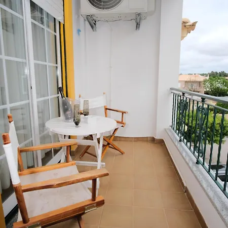 T2 Em Fechado. Albufeira