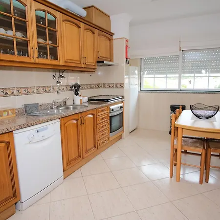 Apartment T2 Em Fechado.