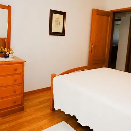 דירה T2 Em Fechado. אלבופיירה